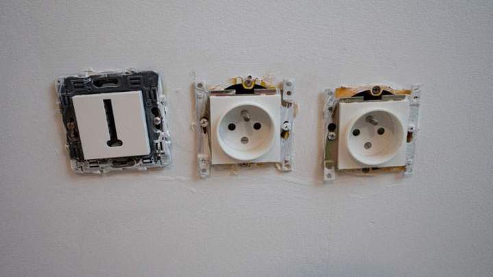 Installations électriques murales Bourges